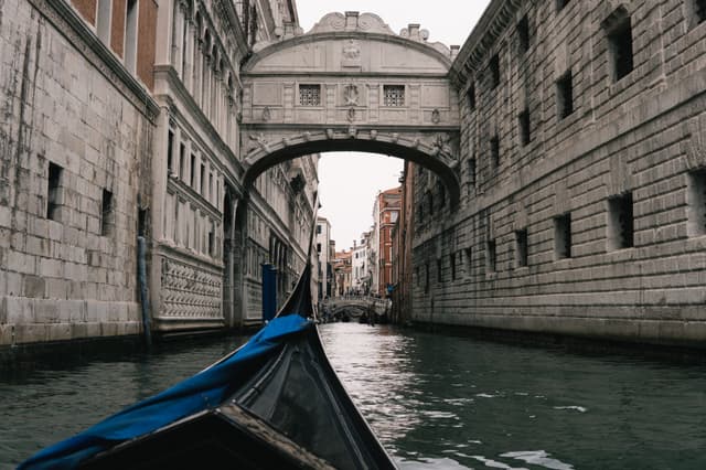 威尼斯貢勾拉船/Gondola